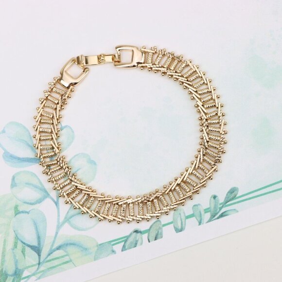 "Elegant Rose Gold Plated Bracelet with Textured Ladder Design, XPBL0858 - Picture 3 of 12